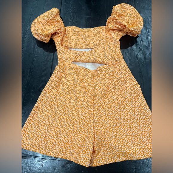 AUTUMN ADEIGBO Liadan Puff Sleeve Cutout Romper in Orange Spot - Picture 2 of 4